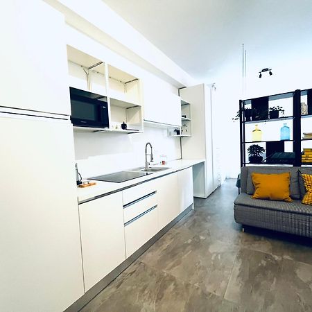 Апартаменты Tortona 767 - Smart House Nella Moda E Design - Navigli - Fuori Salone Милан Экстерьер фото