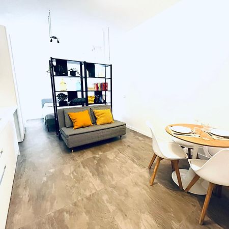 Апартаменты Tortona 767 - Smart House Nella Moda E Design - Navigli - Fuori Salone Милан Экстерьер фото